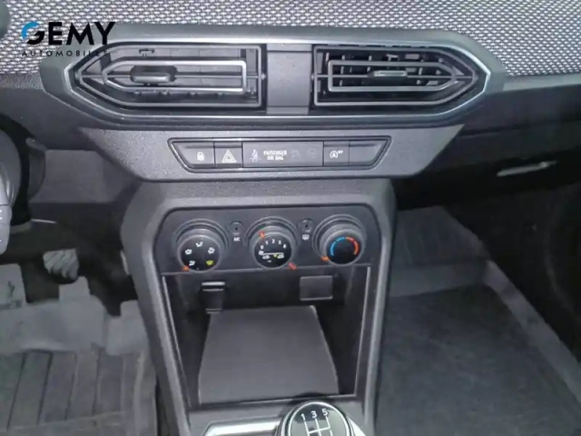 Dacia Sandero sce 65 - 22 — photo 29