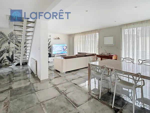 Appartement 7 pièces 131 m²