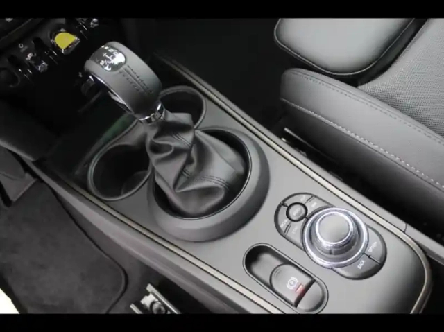 Mini Countryman cooper se 125ch + 95ch edition premium all4 bva6 — photo 7