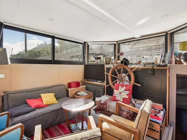 Péniche 4 pièces 75 m²