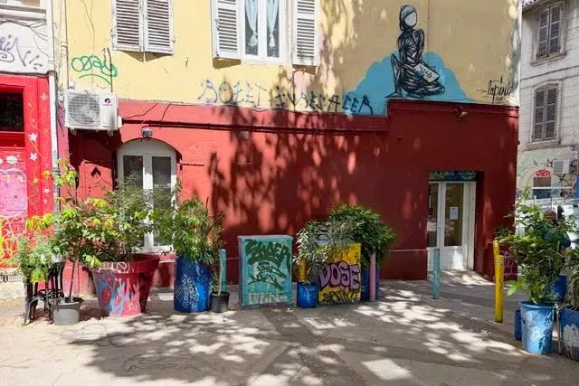 Photo 2