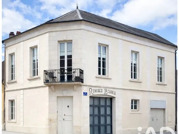 Maison 7 pièces 230 m²