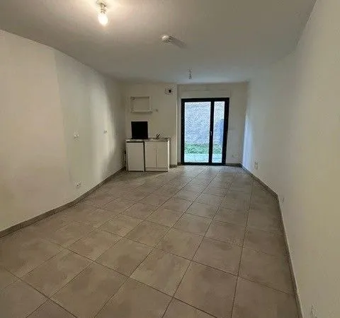 Studio 1 pièce 28 m²
