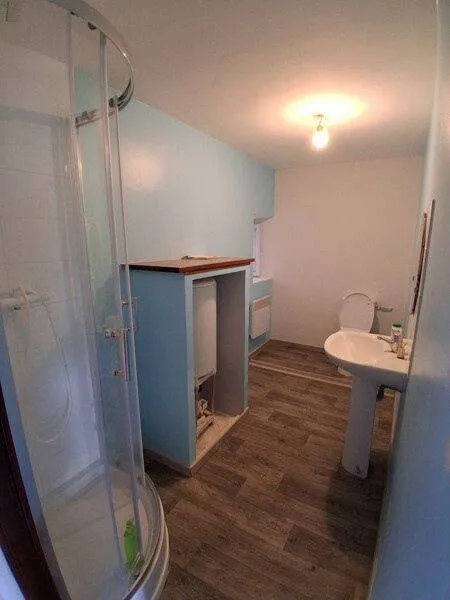 Photo 1