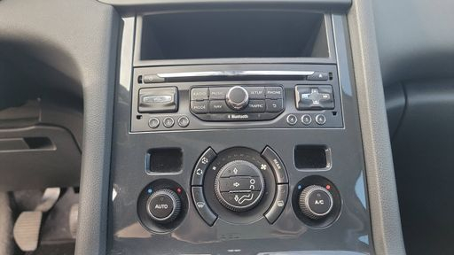Peugeot 5008 1.6 BlueHDi 120 - Style – 2016 – 142496 km – Diesel – Boîte Manuelle — photo 22
