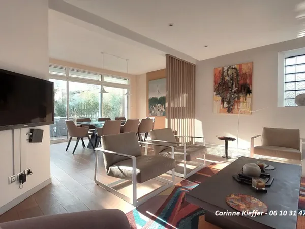 Maison 8 pièces 197 m²
