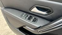 Dacia Duster Blue dCi 115 4x2 Prestige — photo 16