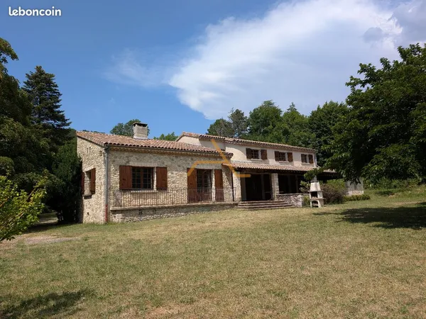 Maison 7 pièces 177 m²