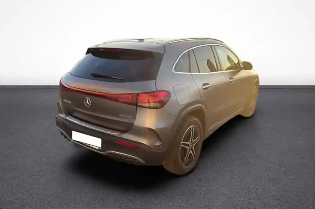 Mercedes Eqa 350 4matic — photo 40