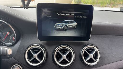 Mercedes Classe GLA 200 d 136 7G-DCT - Whiteart Edition – 2017 – 145756 km – Diesel – Boîte Automatique — photo 24