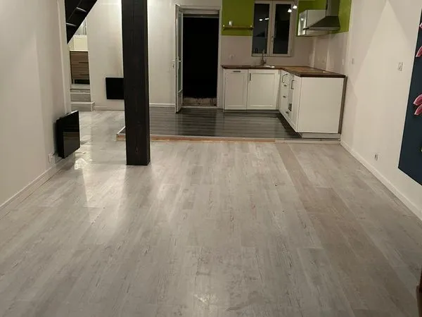 Appartement T3 en duplex 67 m² avec extérieur - Sury-le-Comtal (42450)