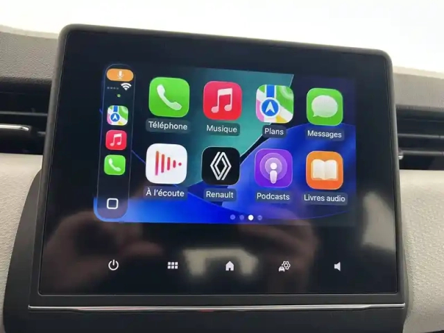 Renault Clio e-tech 140 - 21n — photo 94