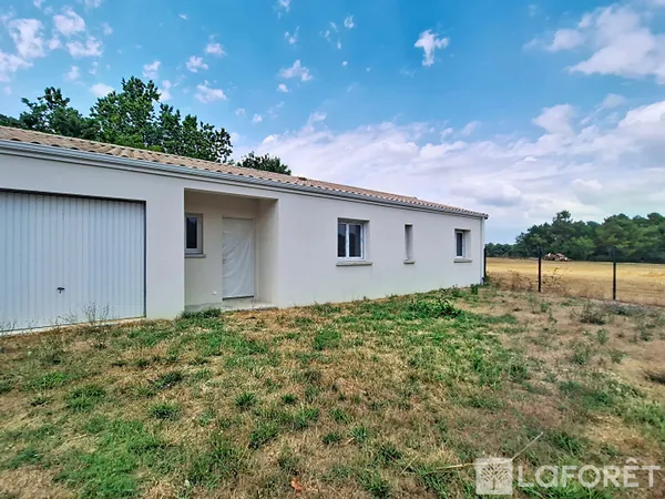 Maison neuve à finir à 7 km de Saint-André-de-Cubzac- 3 chambres + garage