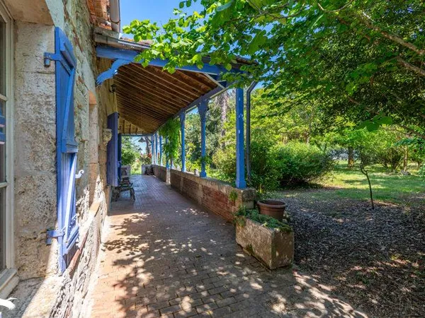 Maison 5 pièces 230 m²