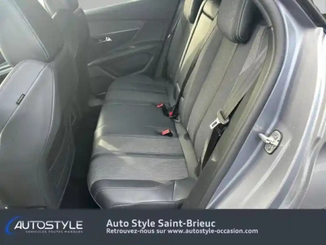 Peugeot 3008 1.5 bluehdi 130ch s&amp;s allure pack — photo 11