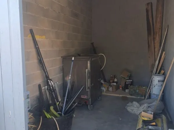 Garage a louer St Yrieix