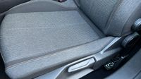 Peugeot 308 1.5 BlueHDi 130ch S&S Style EAT8 — photo 25
