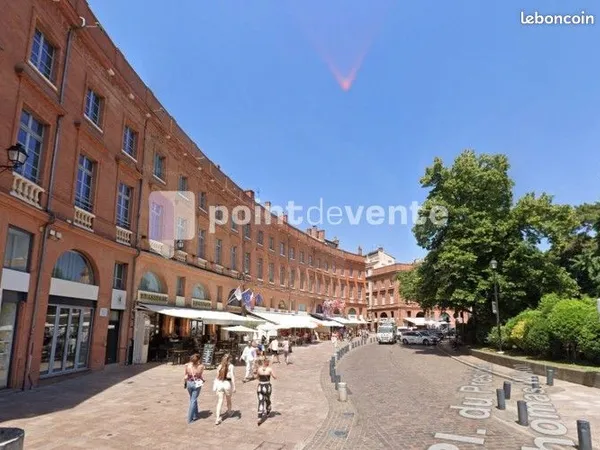Commerce habillement/textile 100 m²