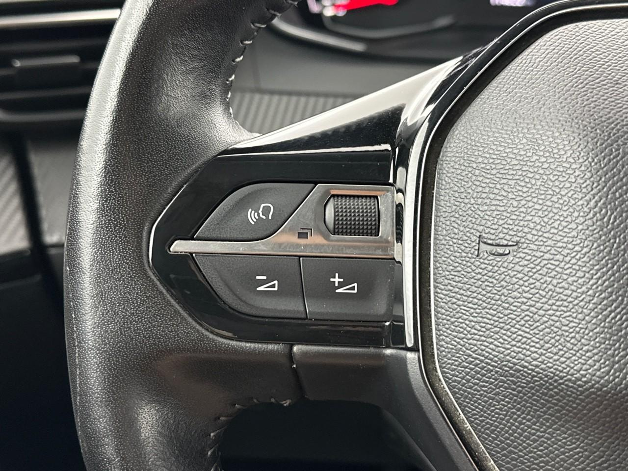 Peugeot 2008 puretech 100 s&s bvm6 style — photo 20