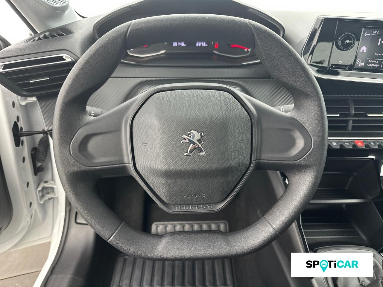 Peugeot 208 1.2 puretech 75ch s&s like — photo 12