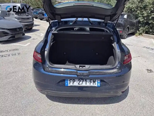 Renault Megane mégane iv berline tce 115 fap — photo 6
