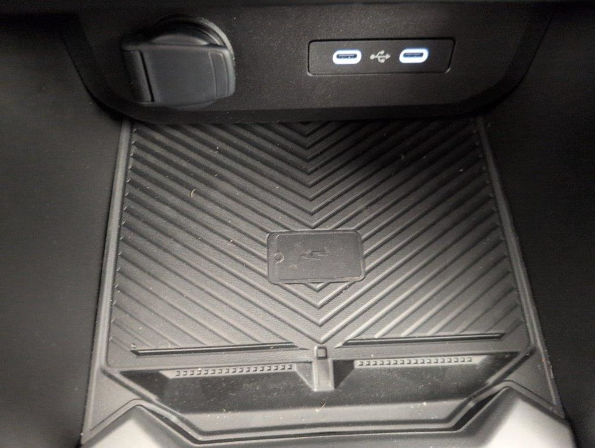 Dacia Bigster — photo 20