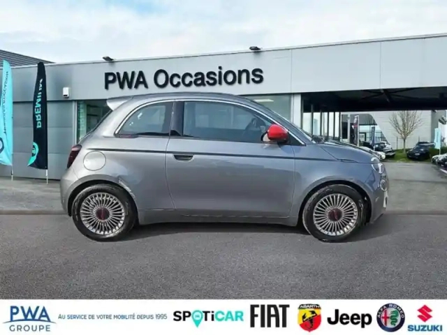 Fiat 500 e 95ch (red) — photo 4
