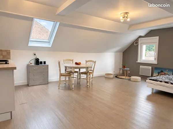T1 meublé 28 m² - Dernier étage - Saint-Quentin