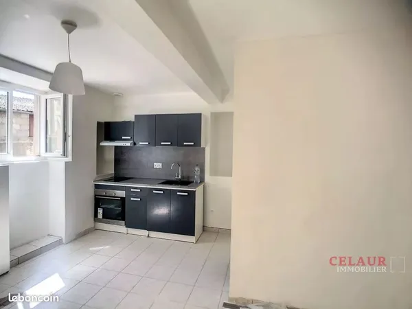 Studio 1 pièce 19 m²