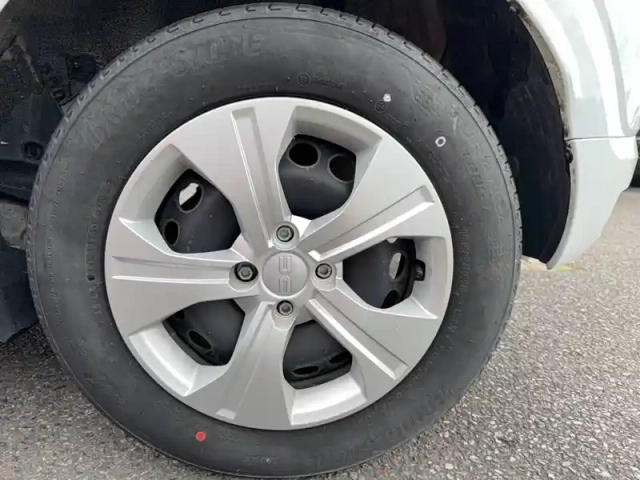 Dacia Sandero eco-g 100 — photo 19
