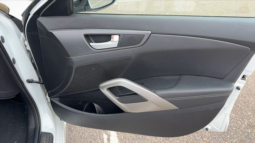Hyundai Veloster 1.6 T-GDI 186 - Turbo – 2014 – 152392 km – Essence – Boîte Manuelle — photo 25