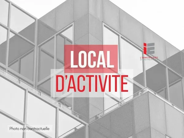 Local d'activité 451 m²