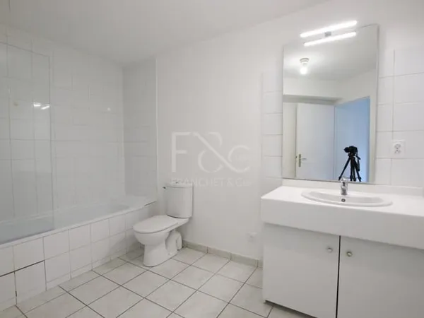 T2 de 43,50 m² - rue Roger Radisson Lyon 5ème