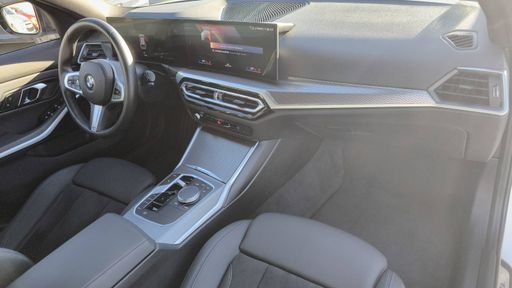 BMW Serie 3 Touring xDrive 30d 286 Mild Hybrid Steptronic8 - M Sport – 2023 – 27498 km – Hybride diesel – Boîte Automatique — photo 21