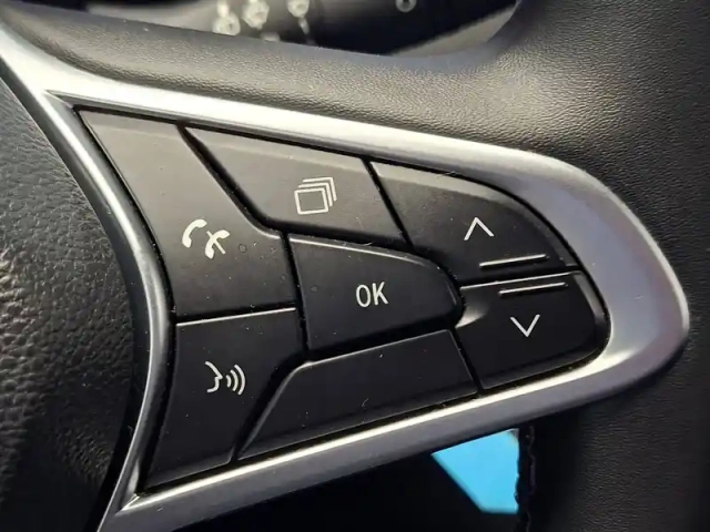 Renault Clio blue dci 85 — photo 38