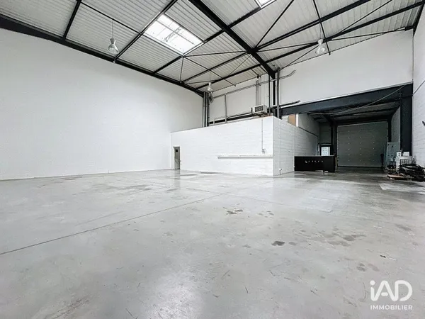 Local commercial 250 m²