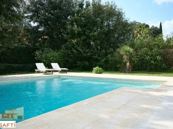 Maison 4 chambres en campagne avec piscine