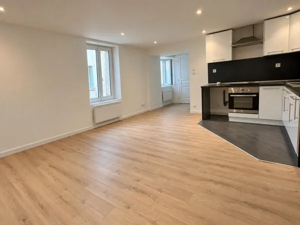 T3 duplex entièrement rénové