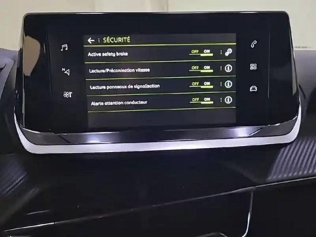 Peugeot 2008 puretech 130 s&amp;s bvm6 — photo 22