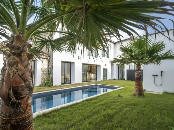 Vends maison - 236m²