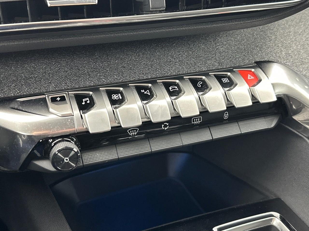 Peugeot 3008 hybrid 225 e-eat8 allure pack — photo 26
