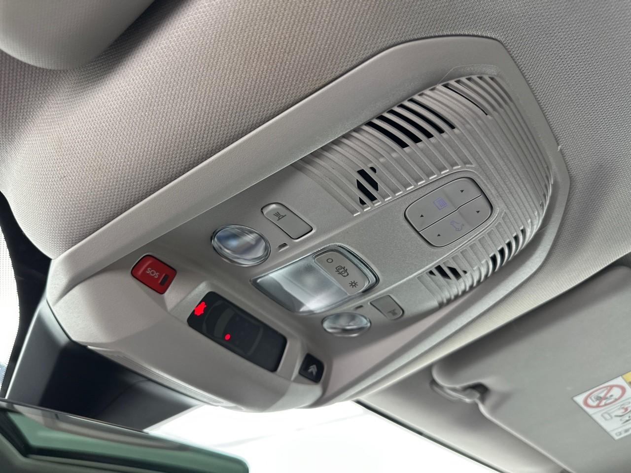Citroën C5 Aircross hybride rechargeable 225 e-eat8 shine — photo 34