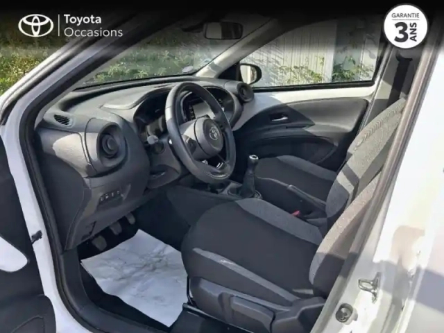 Toyota Aygo X 1.0 vvt-i 72ch dynamic — photo 11