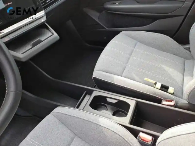 Renault Megane e-tech ev60 220 ch super charge — photo 12