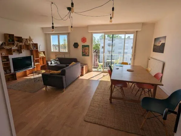 Appartement 4 pièces 82 m²