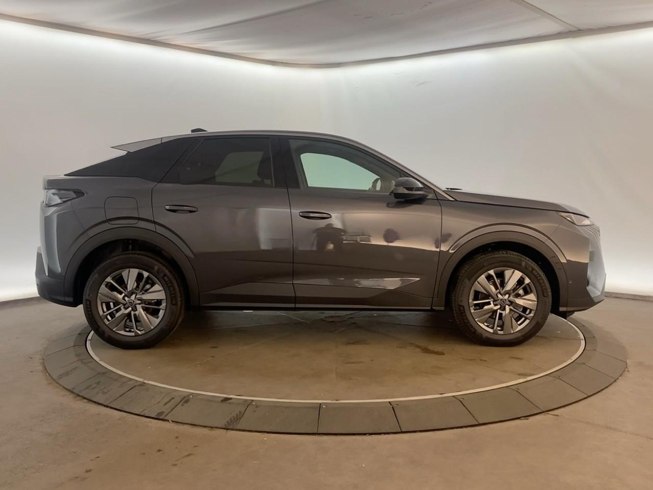 Peugeot 3008 hybrid 145 e-dcs6 allure — photo 4