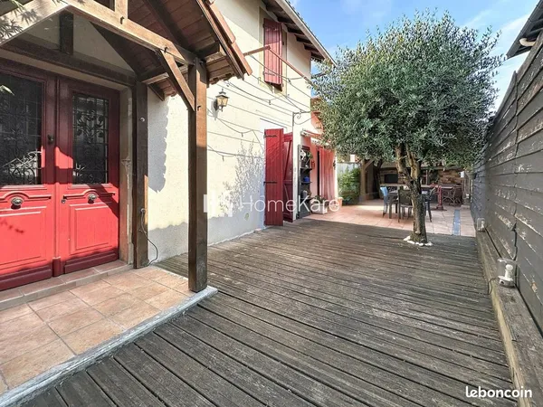 Maison 6 pièces 160 m²