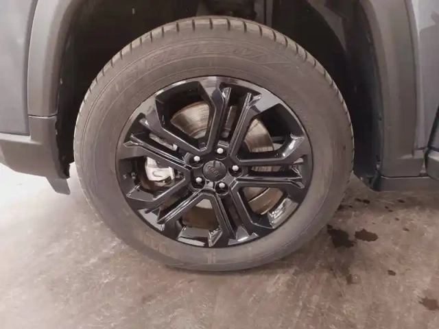 Jeep Compass 1.3 phev t4 240 ch 4xe eawd — photo 31