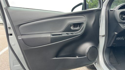 Toyota Yaris 1.5 VVT-i 100 Hybrid E-CVT - Collection – 2018 – 36785 km – Hybride essence – Boîte Automatique — photo 23