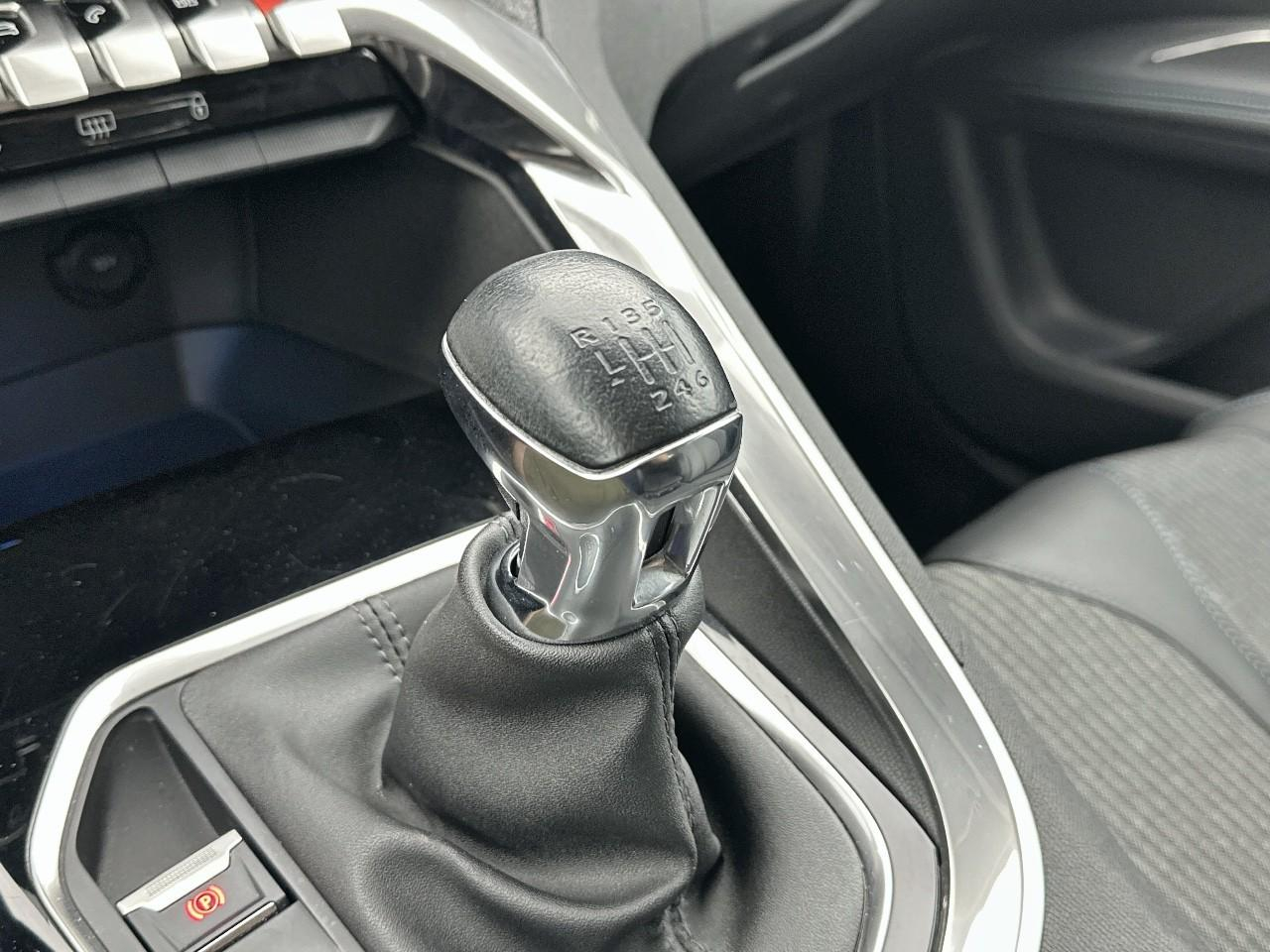 Peugeot 3008 puretech 130ch s&s bvm6 allure pack — photo 30
